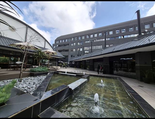 282M² RETAIL TO LET IN ROSEBANK